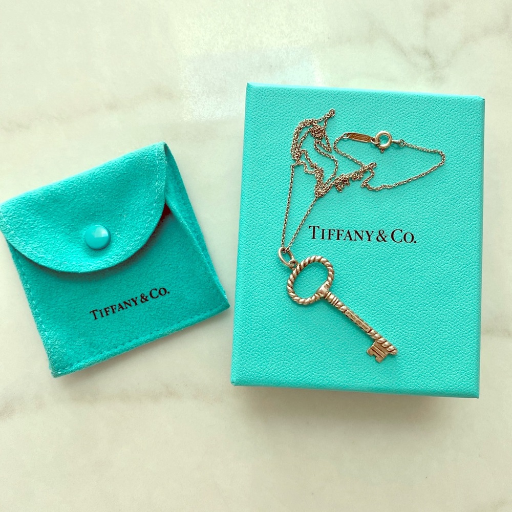 Tiffany oval key pendant and 16” Tiffany necklace